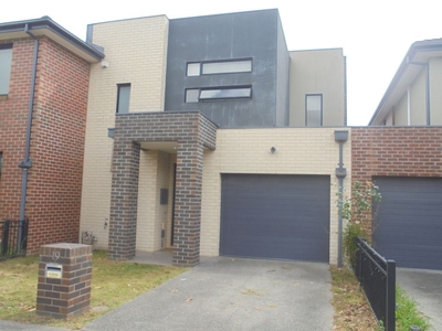 19 Autumn Terrace, Clayton South VIC 3169 - Townhouse For Lease