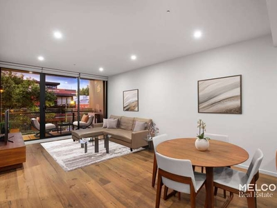 An elite modern offering in a heritage North Melbourne streetscape