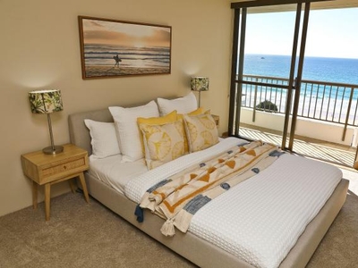 2 bedroom, Main Beach QLD 4217