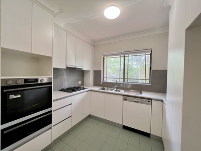 1/33-35A Sherbrook Road, Hornsby NSW 2077