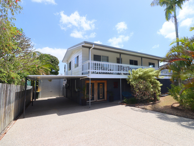 18 Saunders Street point vernon QLD 4655