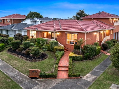 Rare Greenvale Property with Investment Opportunity