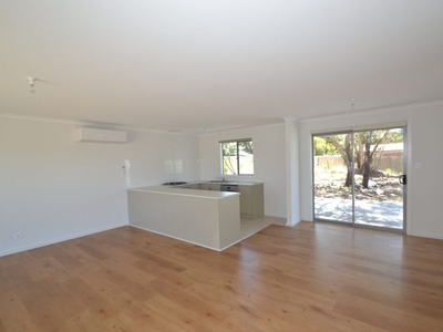 6 Brownlow Crescent, Kingscote SA 5223 - House For Lease