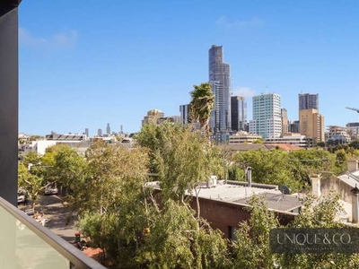Three Bedroom South Yarra Townhouse With Sun filled Courtyard And Ample Parking