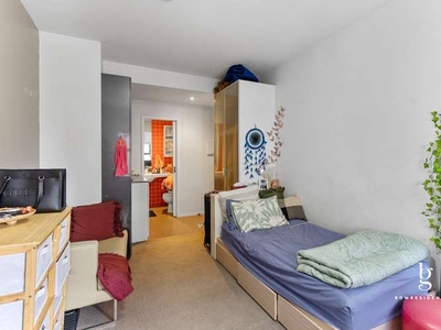 Tightly-held student accommodation with fantastic rental return!