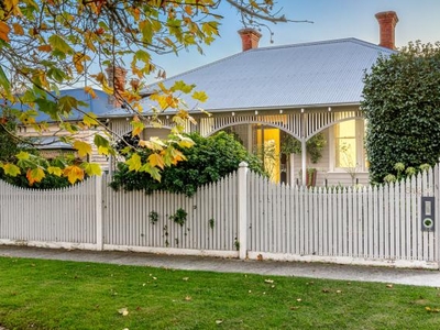 4 Bedroom Detached House Ballarat Central VIC For Sale At