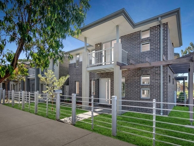 1 Pyrenees Lane, South Morang, VIC 3752