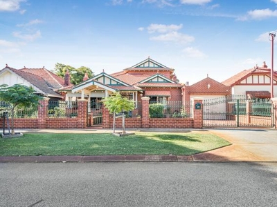 5 Bedroom Detached House Inglewood WA For Sale At