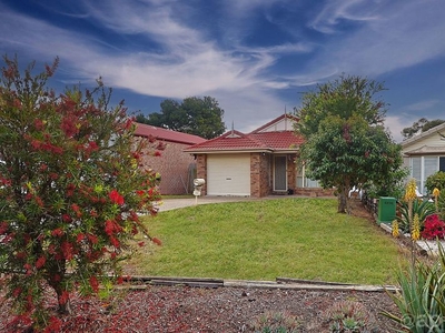 24 Beamont Place, Forest Lake, QLD 4078