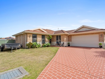 47 Niven Parade, Rutherford, NSW 2320