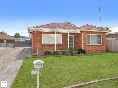 2 Toronto Avenue dapto NSW 2530