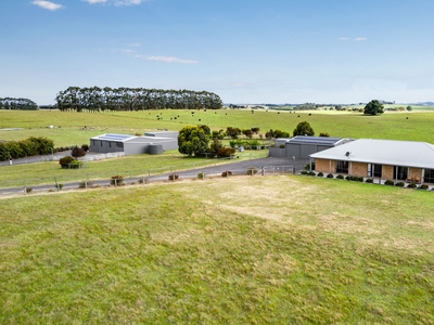 Working farm with modern family home on 80 acres close to Mount Gambier