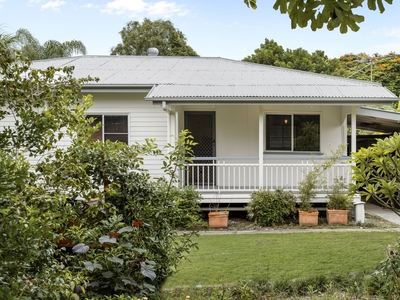 East Ipswich Savvy Investment or Fab First Home? You Decide! Offers Over $449,000.
