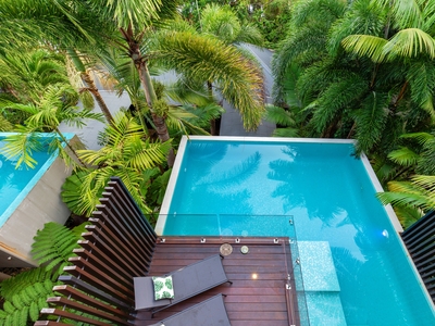 PREMIUM PORT DOUGLAS LUXE LIVING