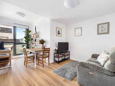 Super stylish studio in the heart of Cremorne Junction