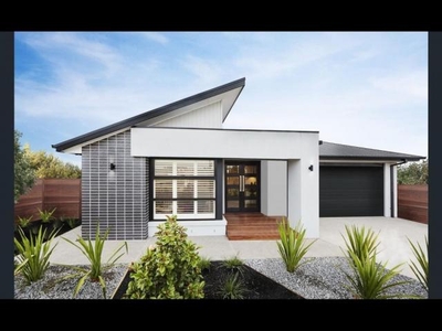 4 Bedroom Detached House Tarneit VIC For Sale At