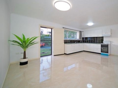 3 Bedroom Detached House Underwood QLD For Rent At 590