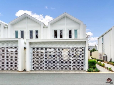3 Bedroom Detached House Everton Hills QLD For Sale At