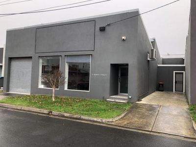 Industrial Cheltenham VIC For Rent At 32000