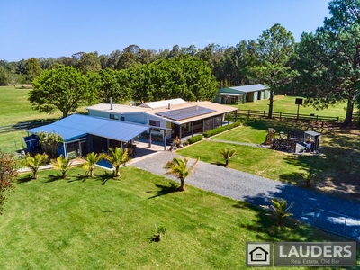 10 Narrung Place, Oxley Island, NSW 2430