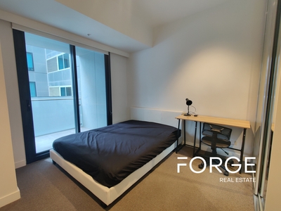Modern 2 Bedrooms Apartment Furnished Located On William Street