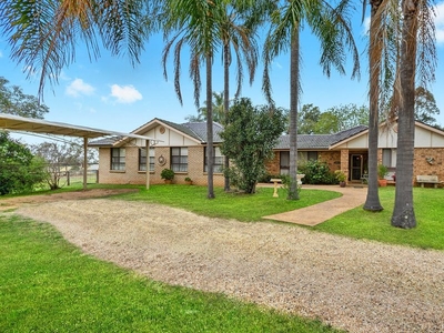 Horse Property - Dual Occupancy