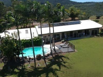 6 Bedroom Detached House Riordanvale QLD For Sale At