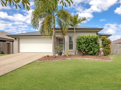 8 O'neill Place, Marian, QLD 4753