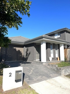 2 Bedroom Detached House Oran Park NSW For Rent At 500