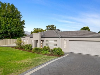 3 Bedroom Detached House Bayswater WA For Sale At