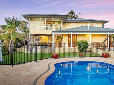 6 Bedroom Detached House Quinns Rocks WA For Sale At