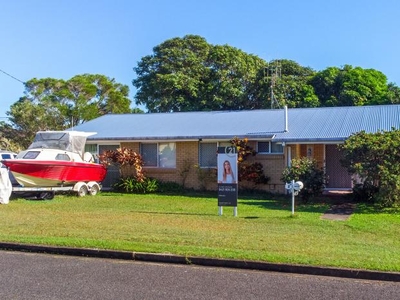 3 Bedroom Detached House Tin Can Bay QLD For Sale At