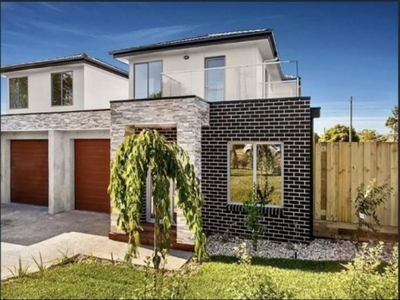 4 Bedroom Detached House Box Hill North VIC For Sale At