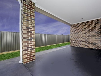 4 Bedroom Detached House Brookfield VIC For Sale At 620000