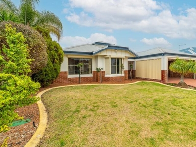 4 Bedroom Detached House Redcliffe WA For Sale At 500