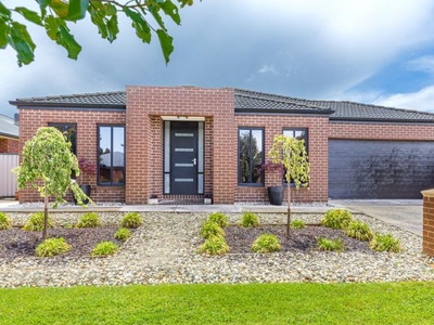 5 Bedroom Detached House Winter Valley VIC For Sale At