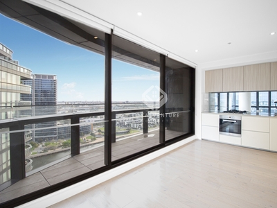 Waterfront 1 Bedroom Apt in Docklands!!!