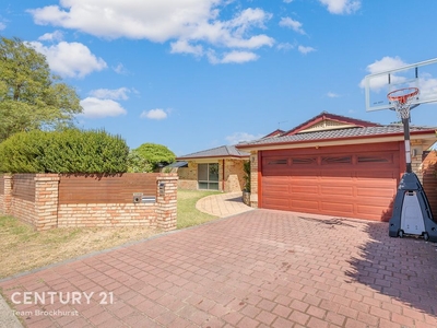 121 Warton Road, Thornlie WA 6108 - House For Sale