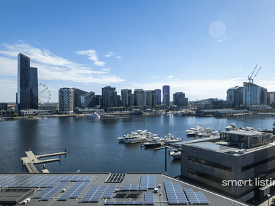 Enjoy the Victoria harbor and water views in the oasis of Docklands!