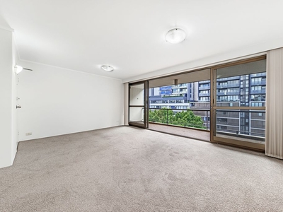 18/172 Pacific Highway, North Sydney NSW 2060 - Apartment For Sale