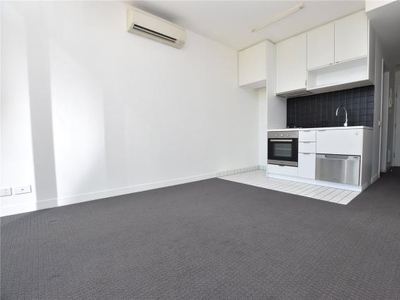 2 Bedroom Apartment Unit Melbourne VIC For Rent At 62000