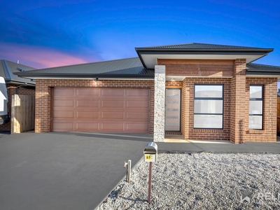 49 Albert Drive, Melton South, VIC 3338