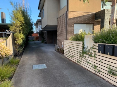 2/45 Union Grove, Springvale VIC 3171 - Townhouse For Lease