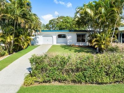 22 Sungold Avenue, Southport, QLD 4215