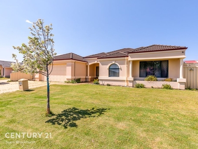 10 Barents Road, Canning Vale WA 6155 - House For Sale