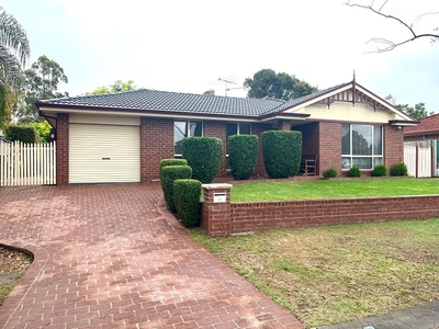 17 Yellowgum Avenue, Rouse Hill NSW 2155 - House For Lease