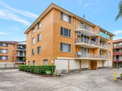 UPDATED FIRST FLOOR APARTMENT