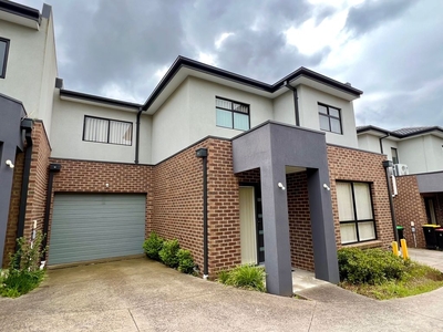3/15 Carroll Avenue, Dandenong VIC 3175 - Townhouse For Lease