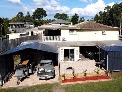 Sizeable Family Home with 500m2+ Usable Area on 2,482m2 Land