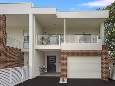 Well Presented & Oversized Duplex with Granny Flat - $1700 P/W Potential rental return